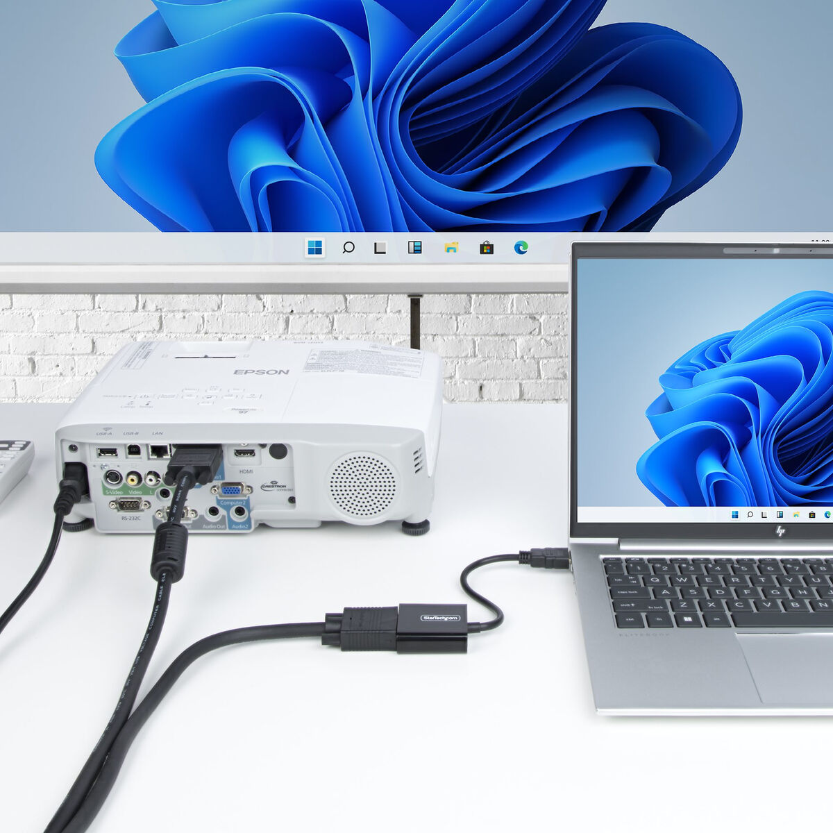 VGA-Kabel Startech HD2VGAE3